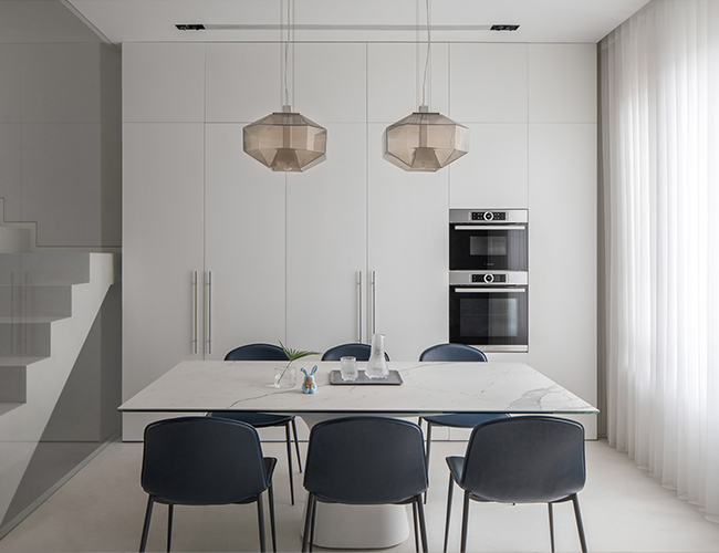 亮堂与联系的共密性